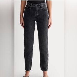 Everlane Women's Straight Leg Jeans washed black curvy cheeky ankle